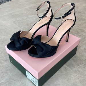NWT Kate Spade bridal bow heels black satin size 9.5